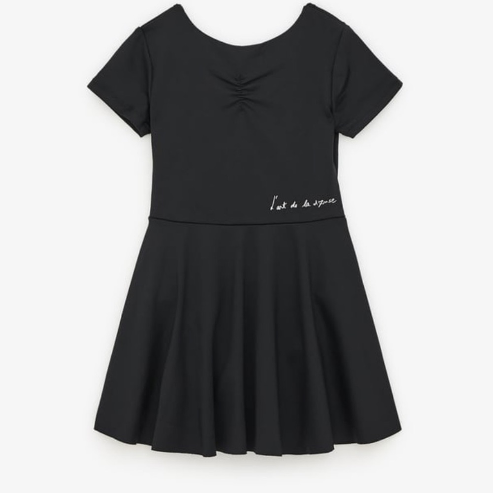 Skirted Leorard